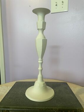 White Geometric metal Candlestick Holder